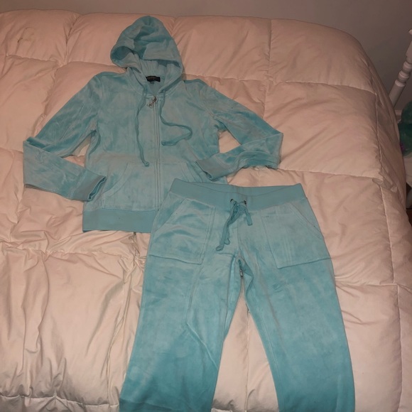 JUICY COUTURE 2 PIECE VELOUR TRACKSUIT SET - NEW - Picture 3 of 8